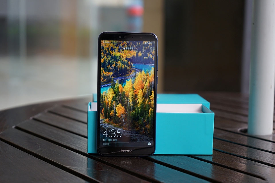 Trên tay Honor 7A