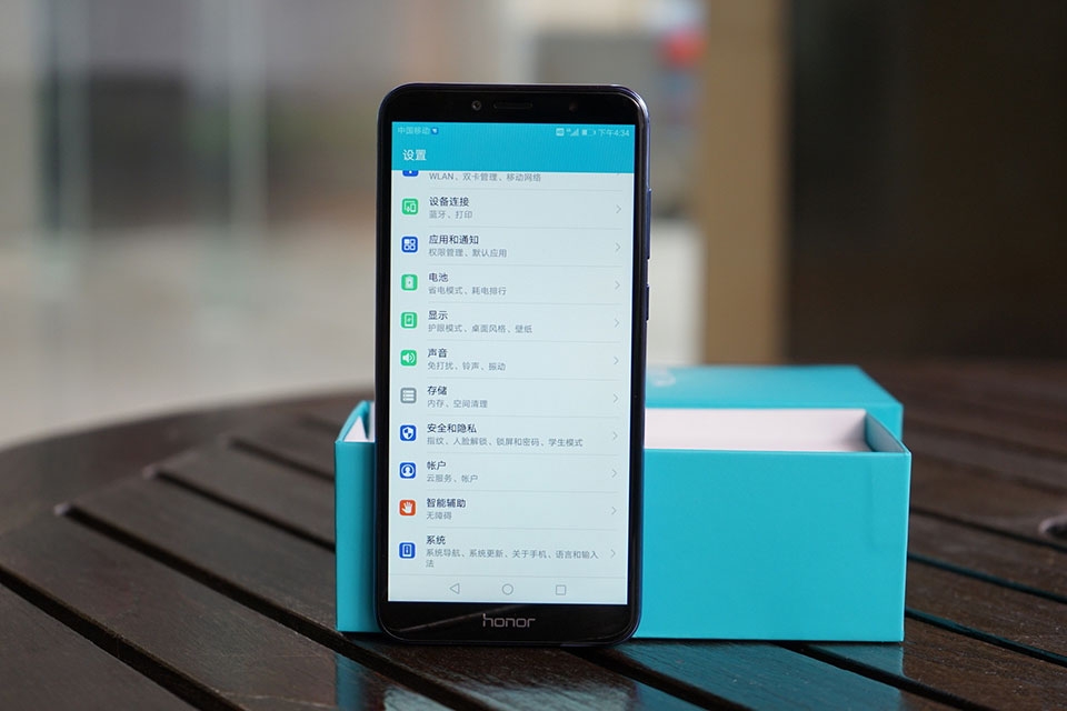 Trên tay Honor 7A