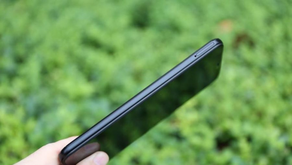 Đánh giá nhanh Xiaomi Redmi 6 Pro (ảnh 20) Đánh giá nhanh Xiaomi Redmi 6 Pro (ảnh 20)
