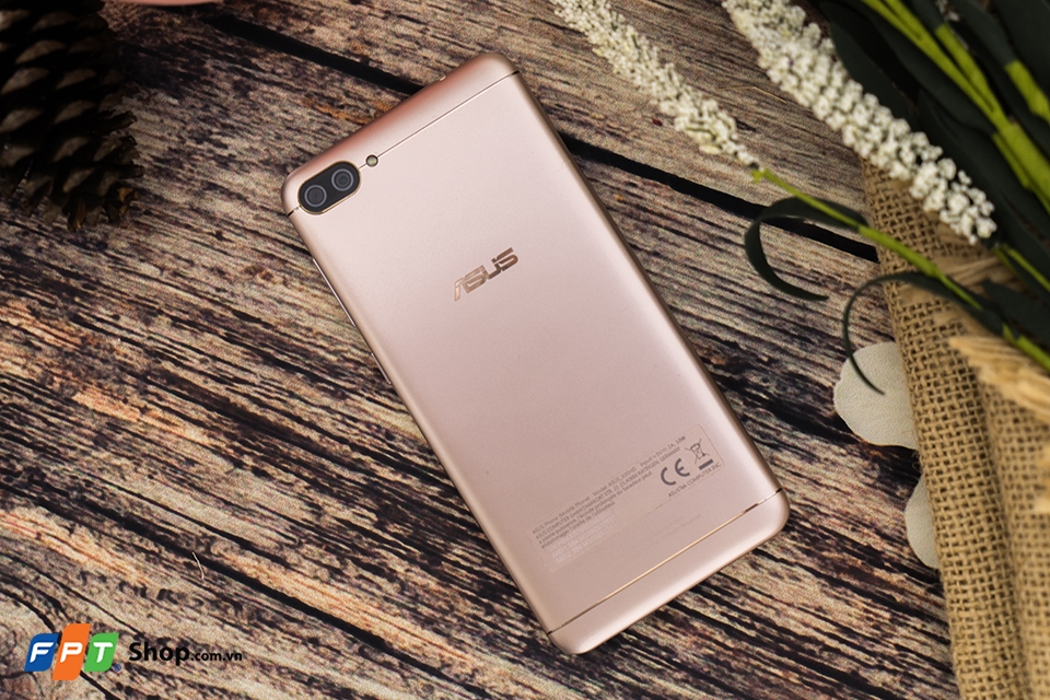 Zenfone 4 Max 2018 là số ít smartphone giá rẻ nhưng có camera kép hiện nay