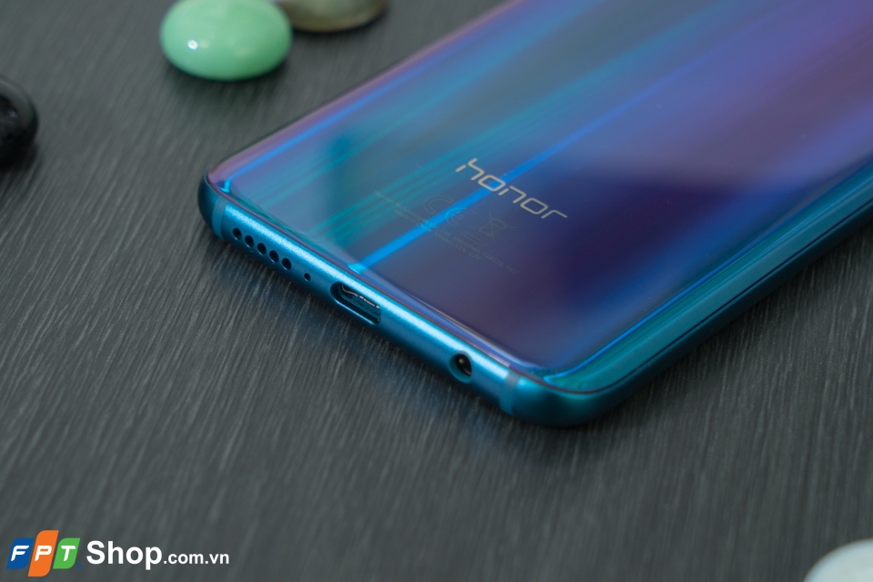 Trên tay Honor 10 06