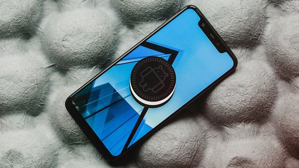 Đánh giá pin Xiaomi Mi 8