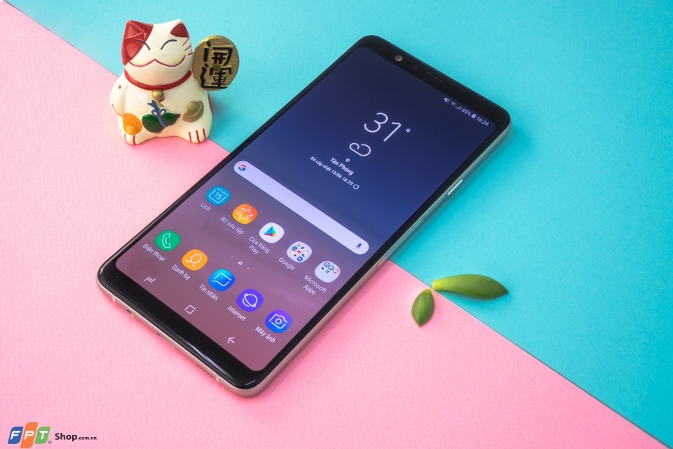 Những vũ khí sẽ giúp Galaxy A8 Star vô địch trong phân khúc cận cao cấp 1
