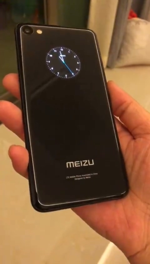 Smartphone mới của Meizu với màn hình phụ đã lộ diện