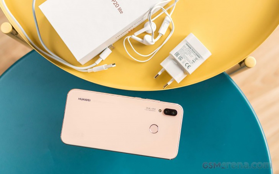 Huawei Nova 3 lộ toàn bộ cấu hình trên TENAA (ảnh 1)