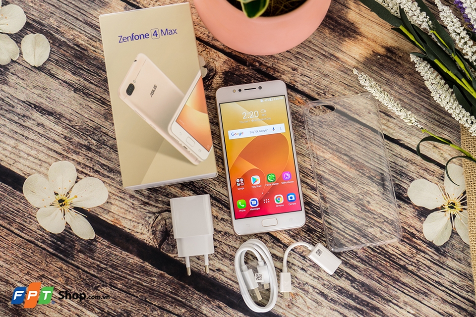 Asus Zenfone 4 Max 2018 có thiết kế thanh lịch.