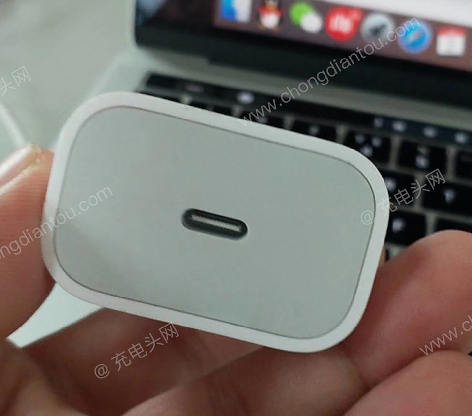 Củ sạc iPhone 2018 (ảnh 1)