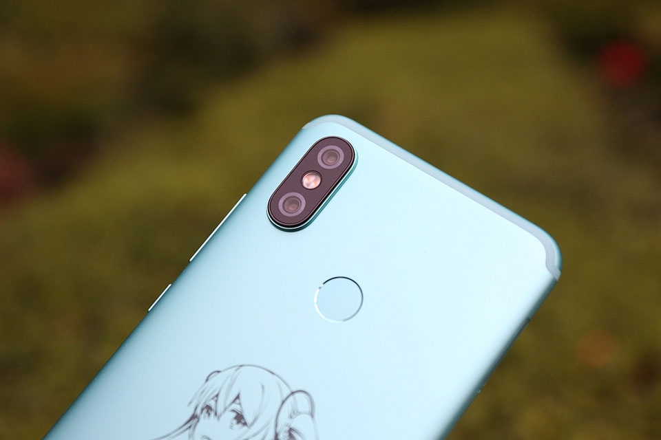 Xiaomi Mi 6X Hatsune Miku Special Edition