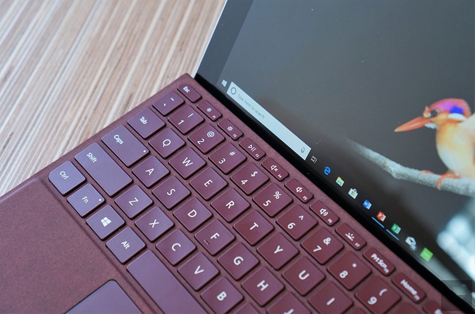 Trên tay Surface Go Trên tay Surface Go