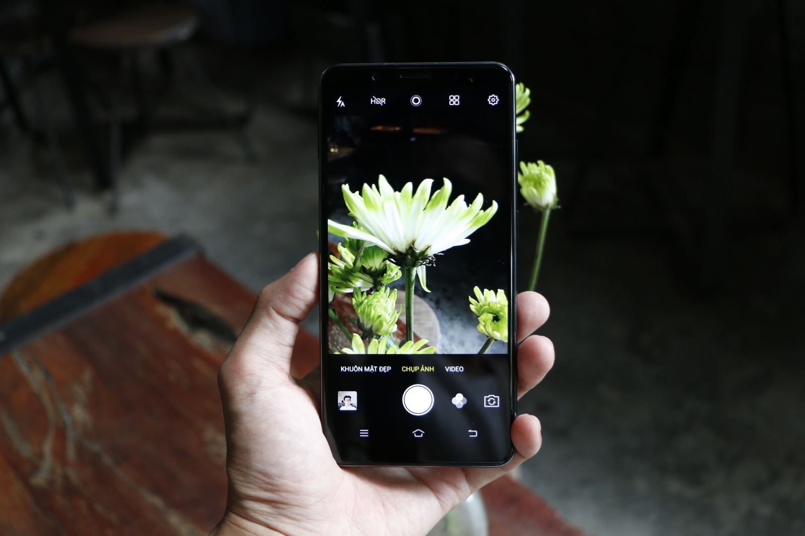Mua online Vivo V7+ tại FPT Shop, giá sốc chỉ còn 6,49 triệu đồng
