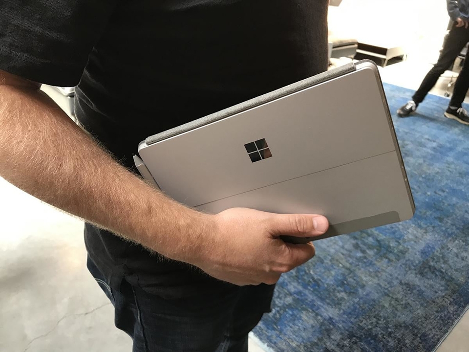 So sánh Surface với iPad (ảnh 4)