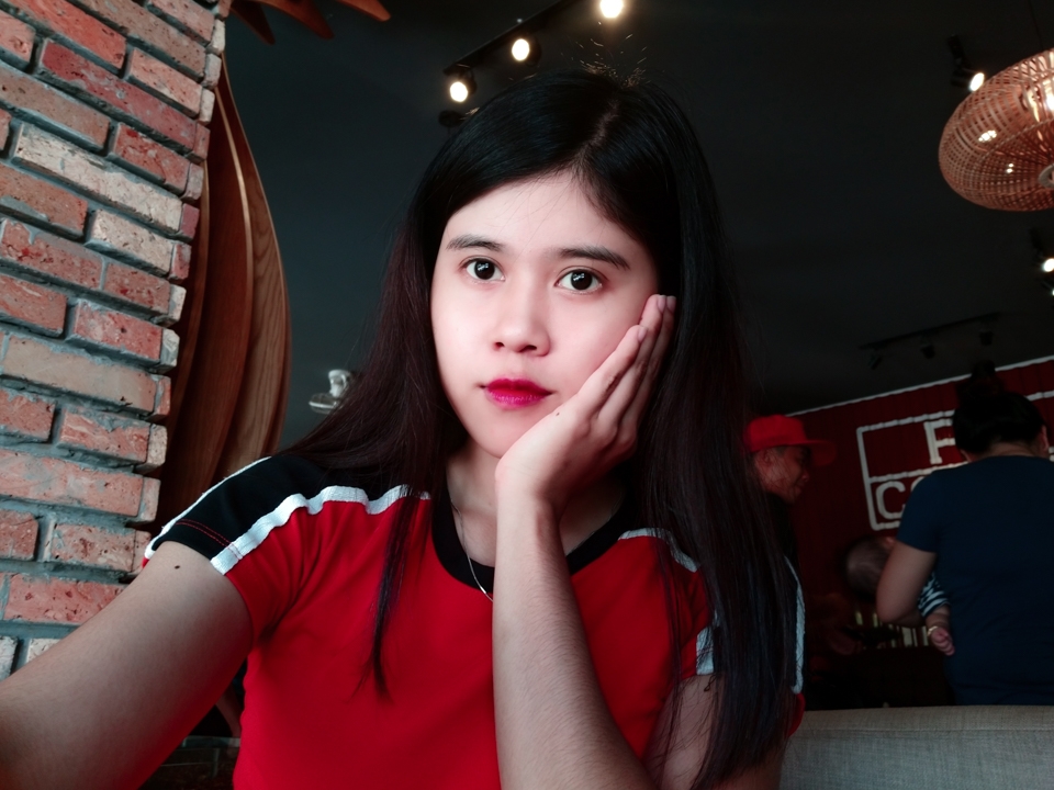 Camera Selfie Galaxy A8 Star 10