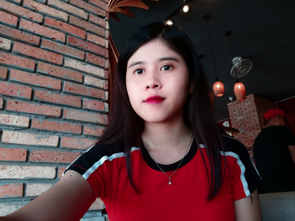 Camera Selfie Galaxy A8 Star 08