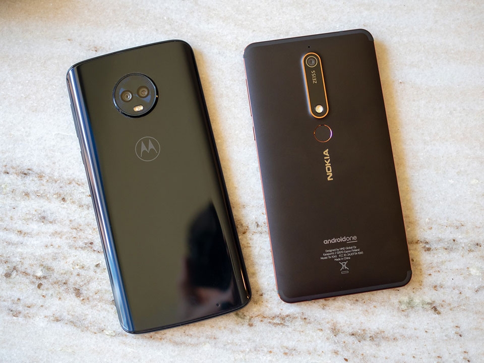 So sánh Nokia 6 2018 với Moto G6 Plus So sánh Nokia 6 2018 với Moto G6 Plus