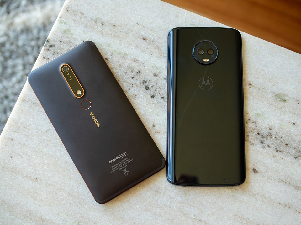 So sánh Nokia 6 2018 với Moto G6 Plus So sánh Nokia 6 2018 với Moto G6 Plus