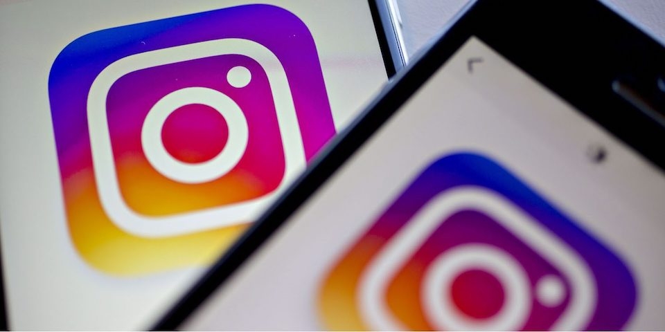 Tính năng đặt câu hỏi trên Instagram vừa được ra mắt Tính năng Ask mới trên Instagram cho phép bất kỳ ai cũng có thể đặt câu hỏi cho bạn.