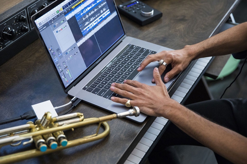 Có nên nâng cấp lên dòng MacBook Pro 2018 mới hay không?
