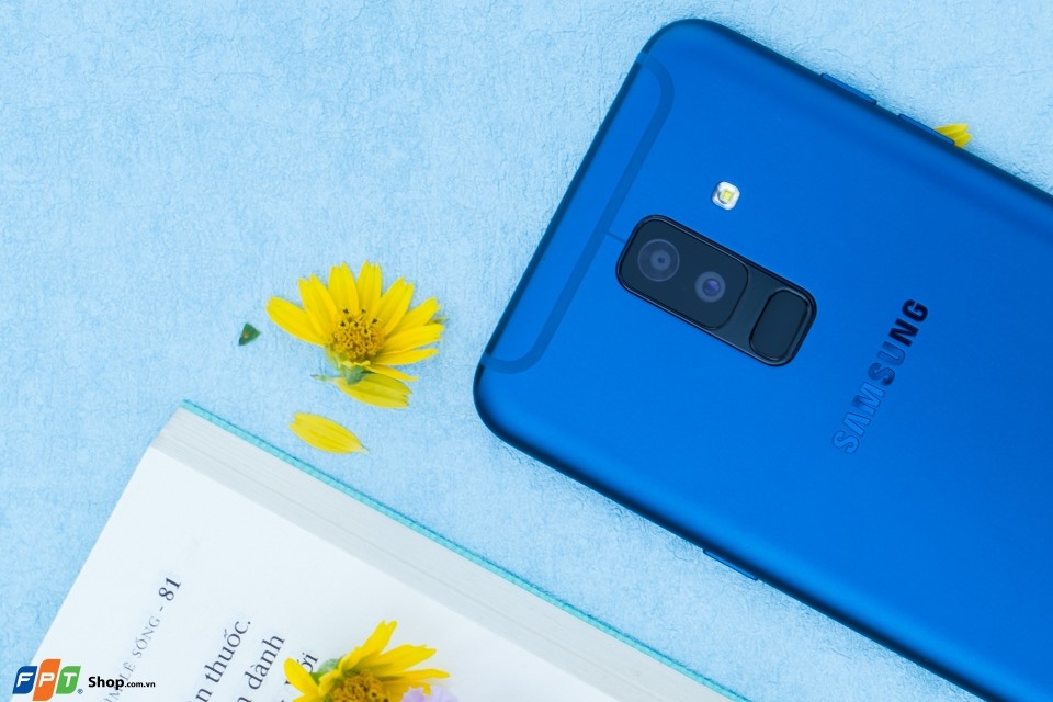 Samsung Galaxy A6+ Samsung Galaxy A6+