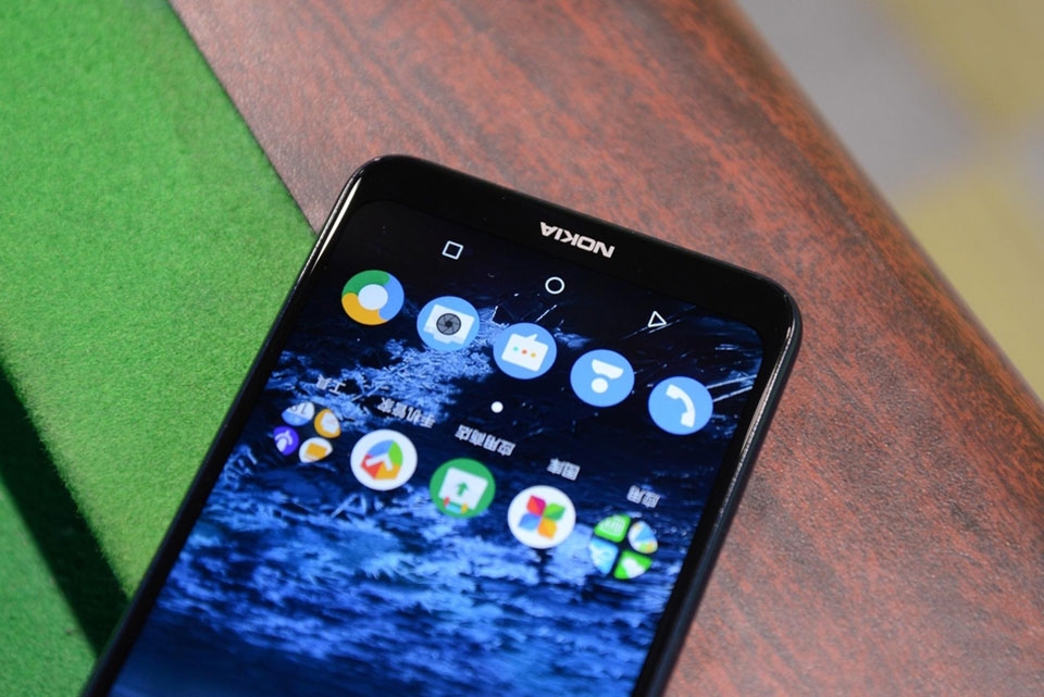 Trên tay Nokia X5