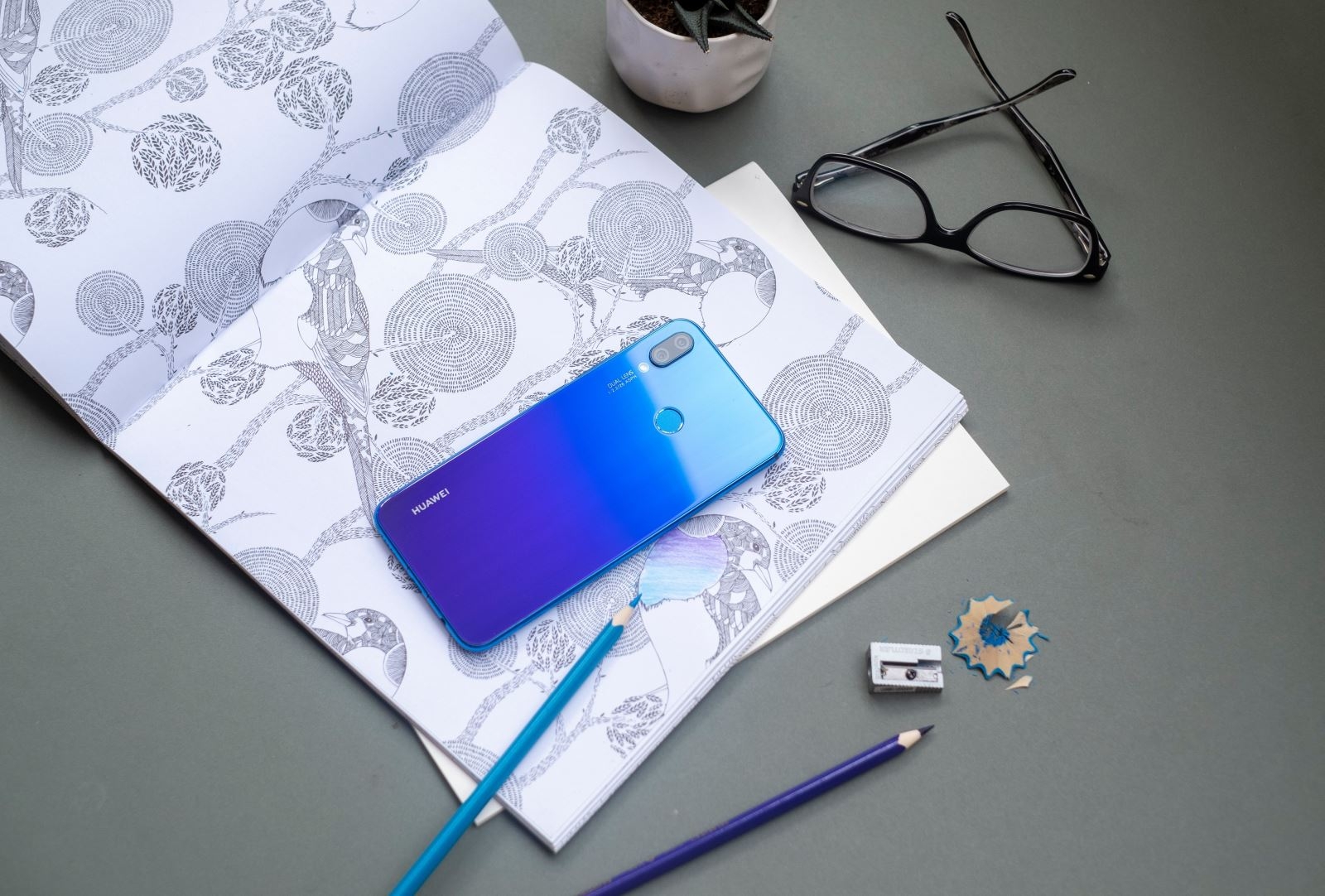Chỉ với 500.000 đồng đặt trước Huawei Nova 3i, nhận bộ quà khủng đến hơn 120 triệu đồng tại FPT Shop