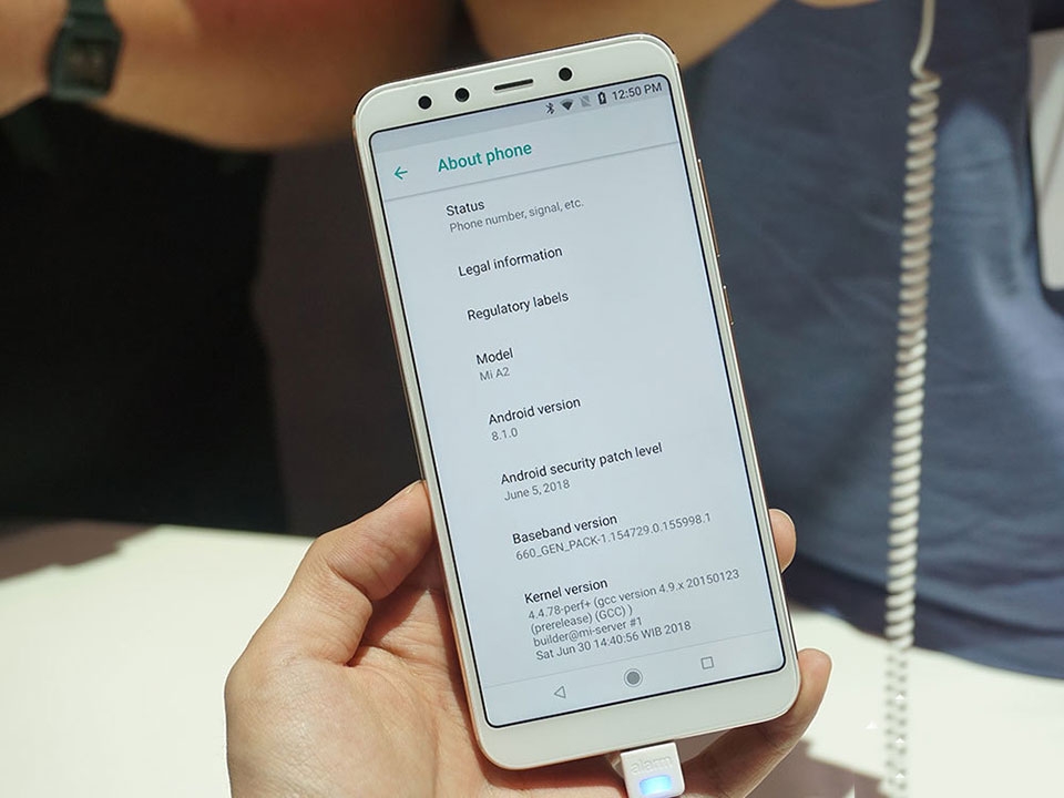 Xiaomi Mi A2 Xiaomi Mi A2