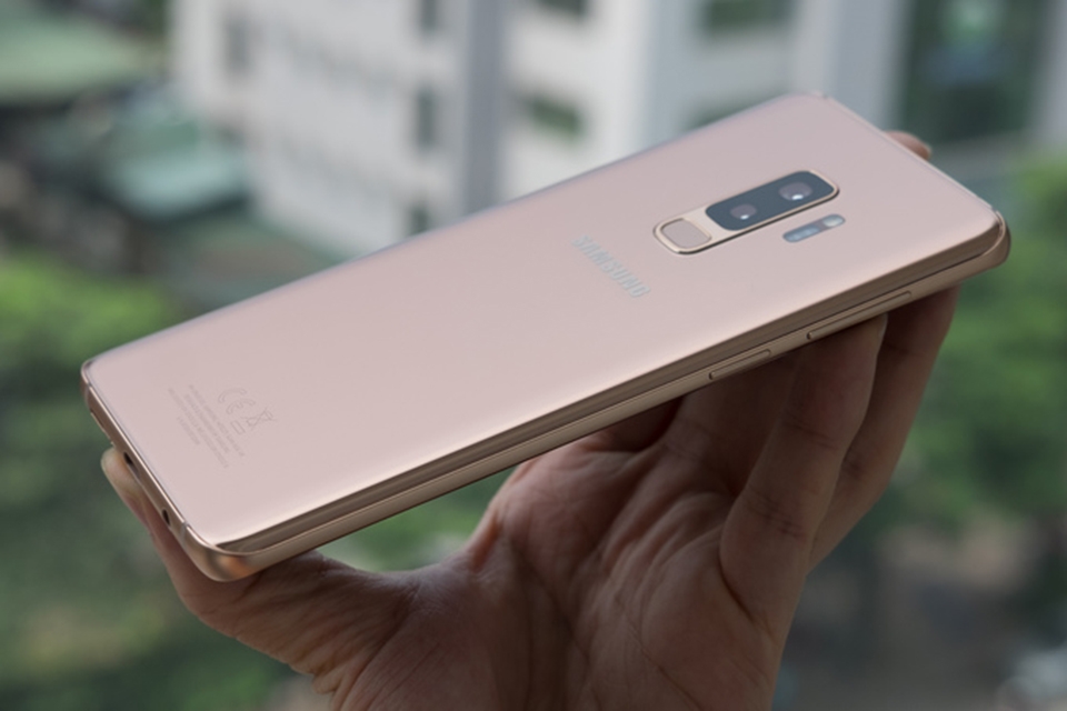 6 smartphone đỉnh cao đọ thời lượng pin thực tế 4
