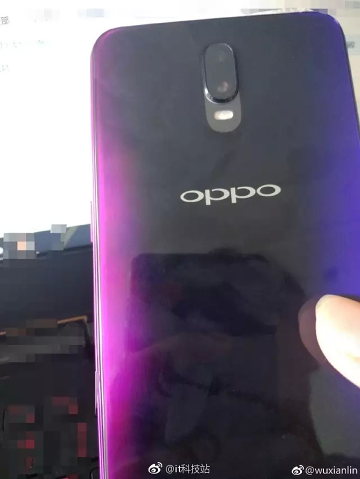 Rò rỉ ảnh OPPO R17 (ảnh 3) Rò rỉ ảnh OPPO R17 (ảnh 3)
