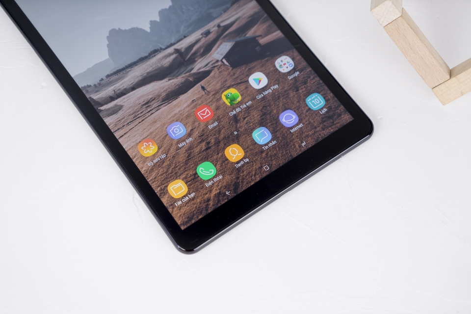 Trên tay Samsung Galaxy Tab A 10.5 inch