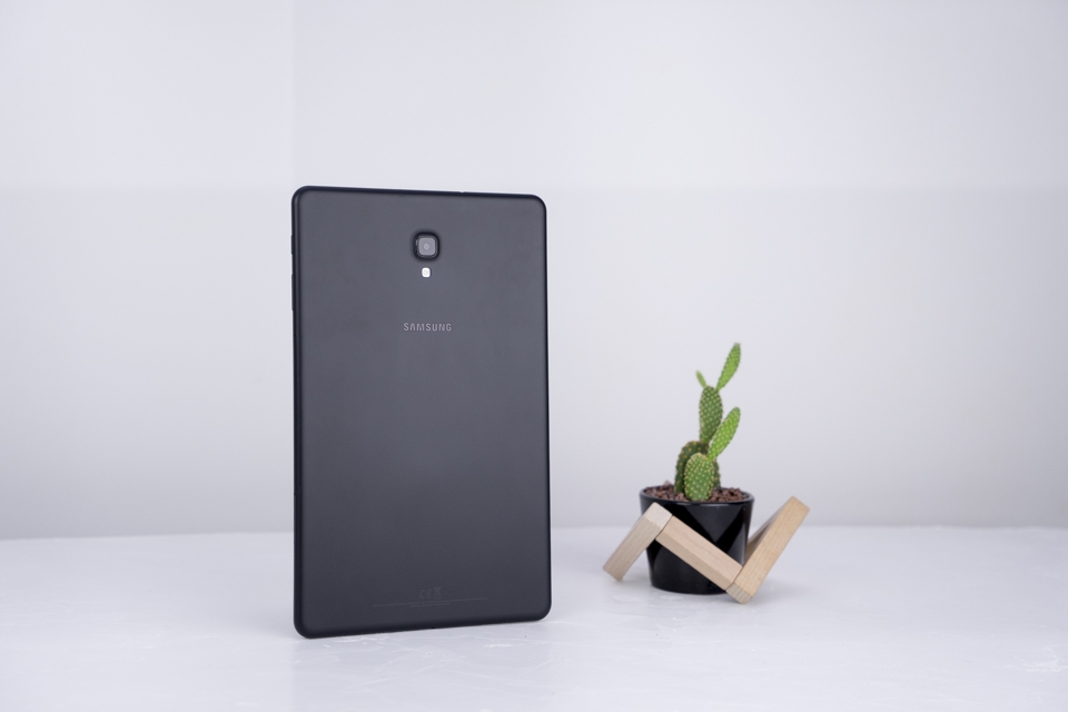Trên tay Samsung Galaxy Tab A 10.5 inch