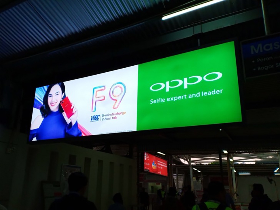 Lộ ảnh OPPO F9 (ảnh 3) Lộ ảnh OPPO F9 (ảnh 3)