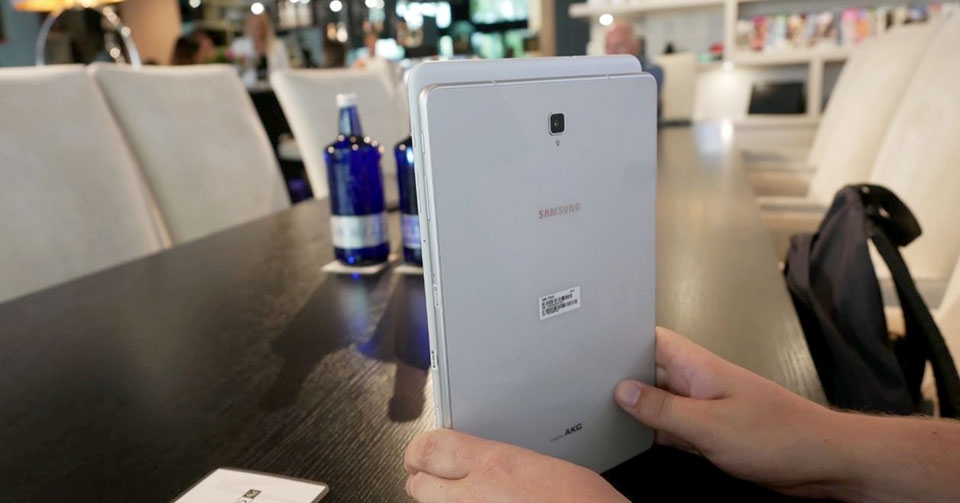 Galaxy Tab S4 và Galaxy Tab A 10.5