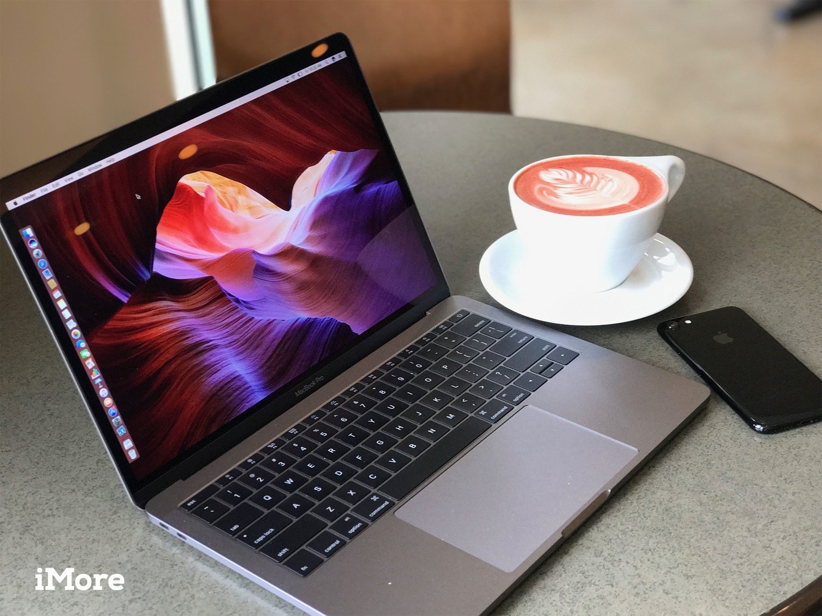 So sánh MacBook 15 inch và MacBook 13 inch: không chỉ là kích cỡ màn hình 3