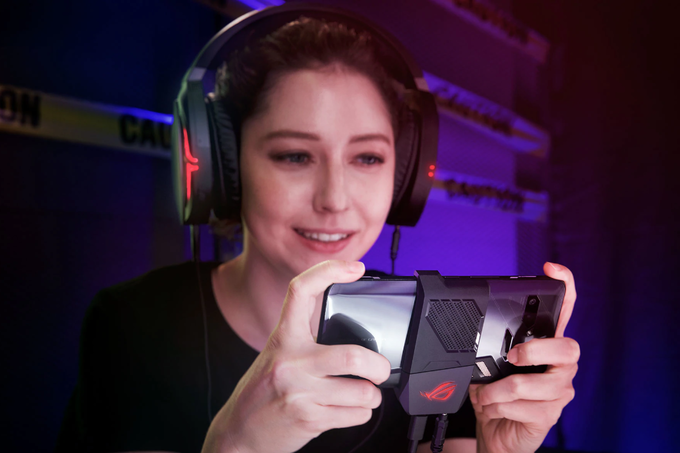 Rò rỉ mức giá của smartphone chuyên game Asus ROG Phone