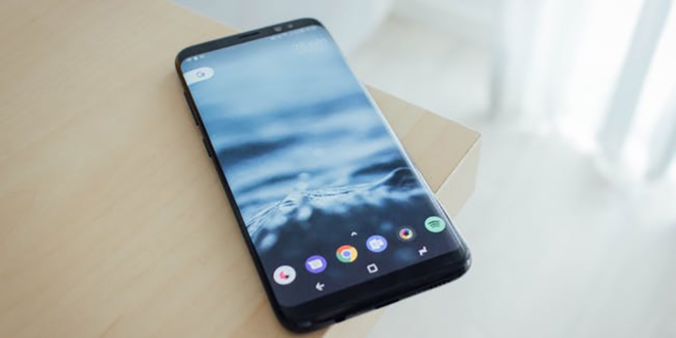 So sánh Galaxy Note 9 và iPhone 9 So sánh Galaxy Note 9 và iPhone 9