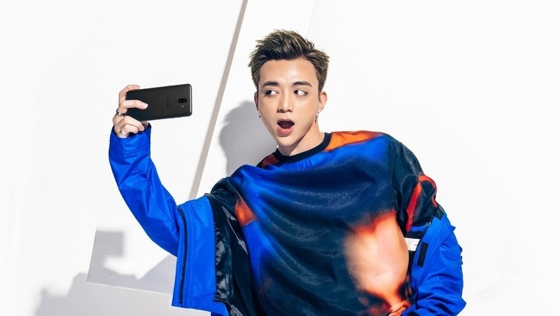 Galaxy J8