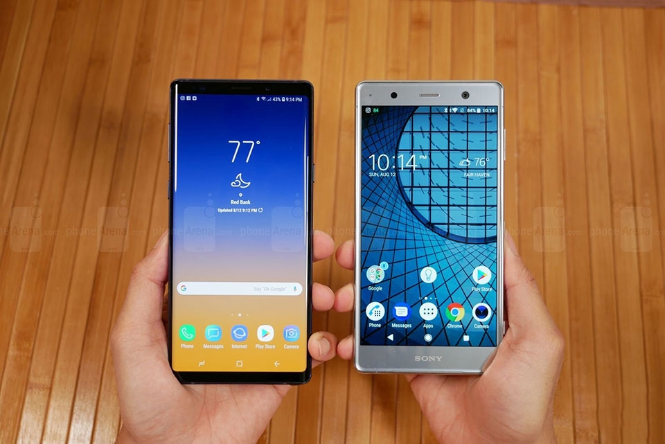 Samsung Galaxy Note 9 và Sony Xperia XZ2 Premium Samsung Galaxy Note 9 và Sony Xperia XZ2 Premium