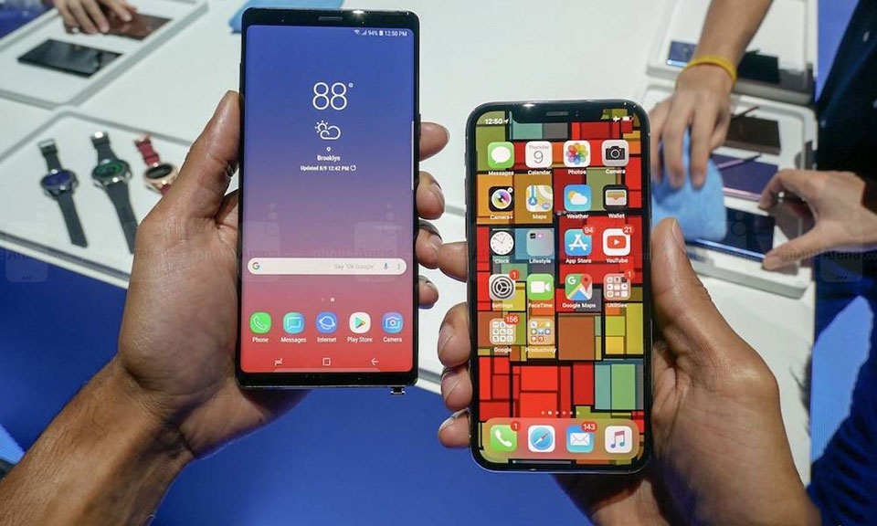 Galaxy Note 9 vs iPhone X Galaxy Note 9 vs iPhone X