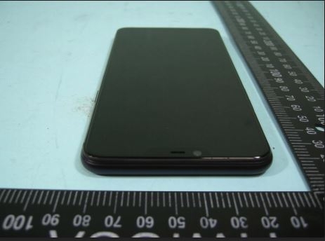 OPPO AX5 xuất hiện ảnh thực tế sau khi rò rỉ cấu hình 3