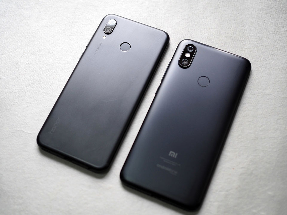 Xiaomi Mi A2 vs Honor Play
