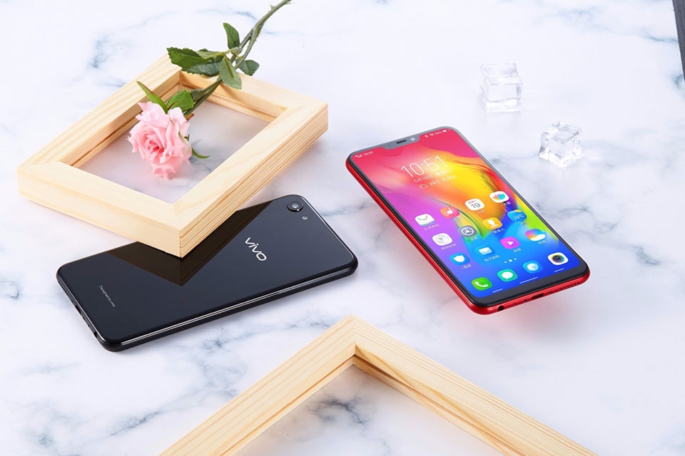 Trên tay Vivo Y83