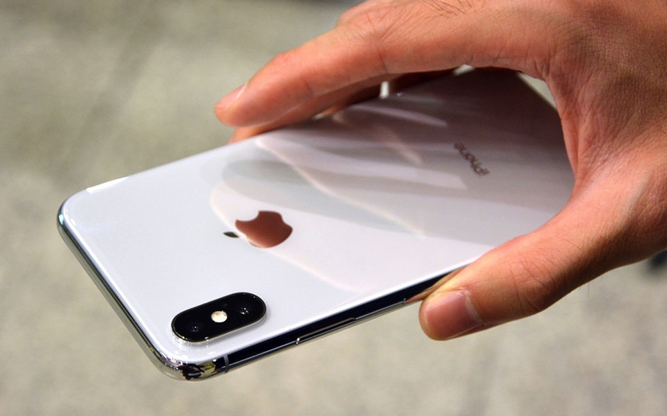 iPhone X
