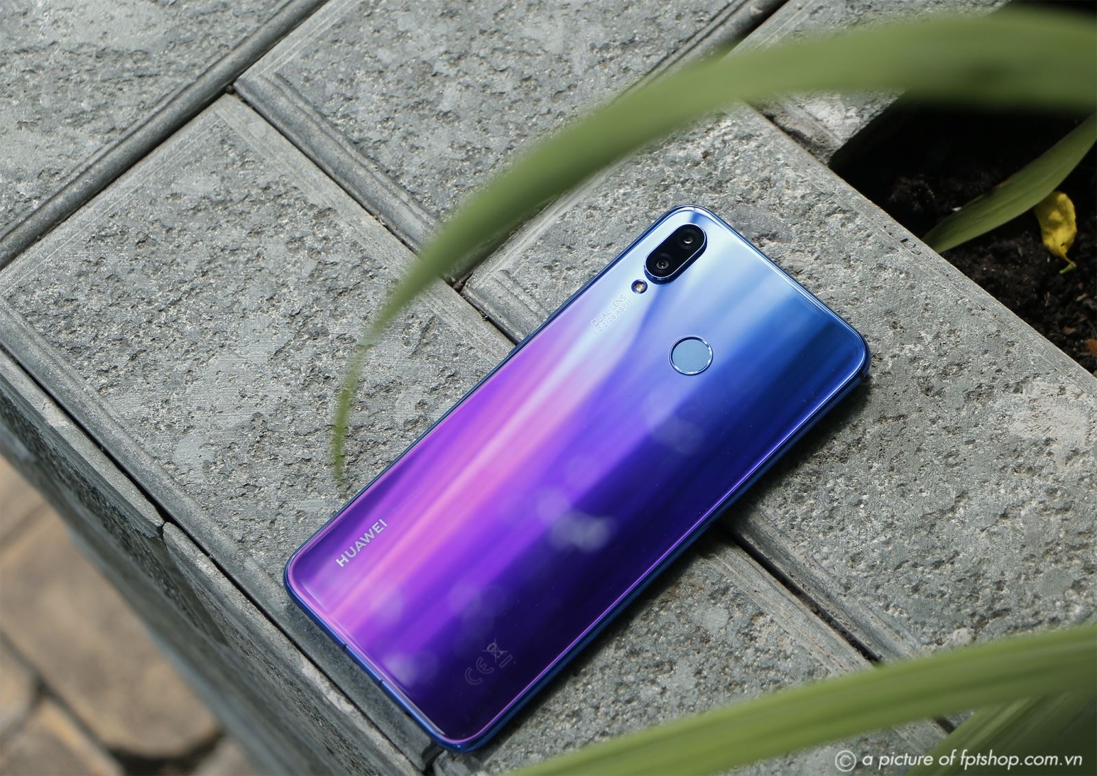 Đã tìm ra chủ nhân thứ 5 trúng học bổng 10 triệu đồng khi mua Huawei Nova 3i tại FPT Shop
