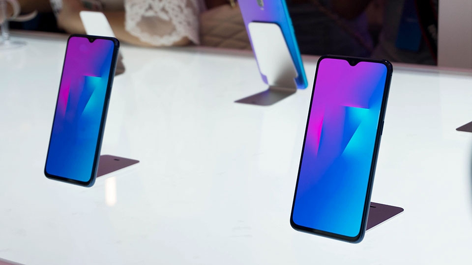OPPO R17 Pro OPPO R17 Pro