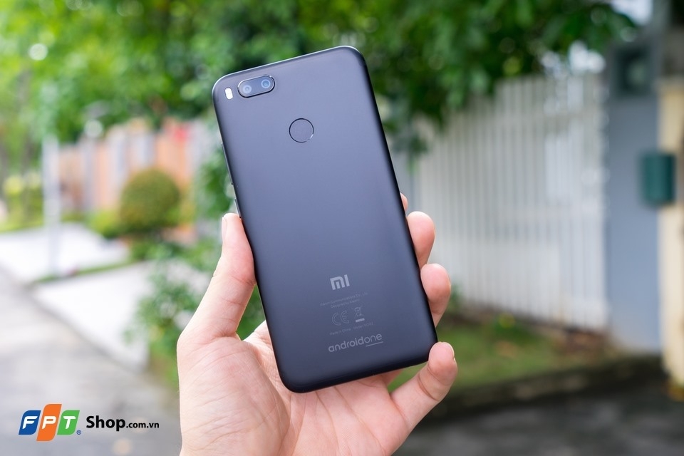 Top 5 smartphone 4GB RAM, bộ nhớ trong 64GB giá chỉ từ 5-6 triệu đồng! (ảnh 2)