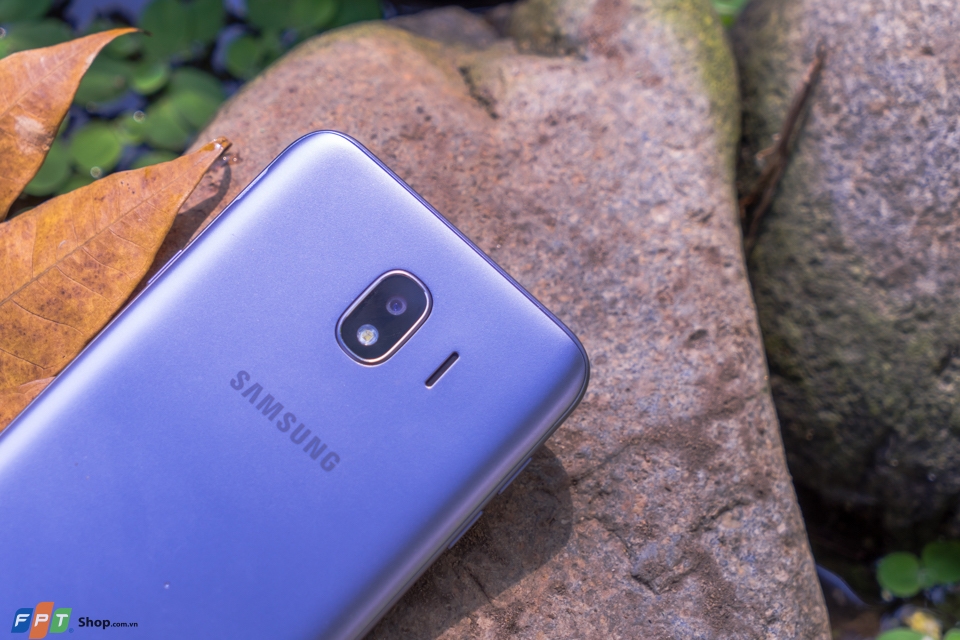 Galaxy J4 Lavender có thời lượng sử dụng pin ấn tượng, lên tới 2 ngày.
