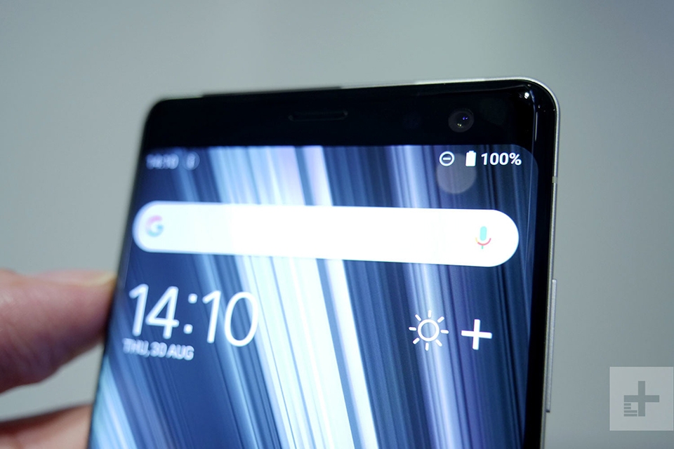 Trên tay và đánh giá Sony Xperia XZ3 (ảnh 4) Trên tay và đánh giá Sony Xperia XZ3 (ảnh 4)