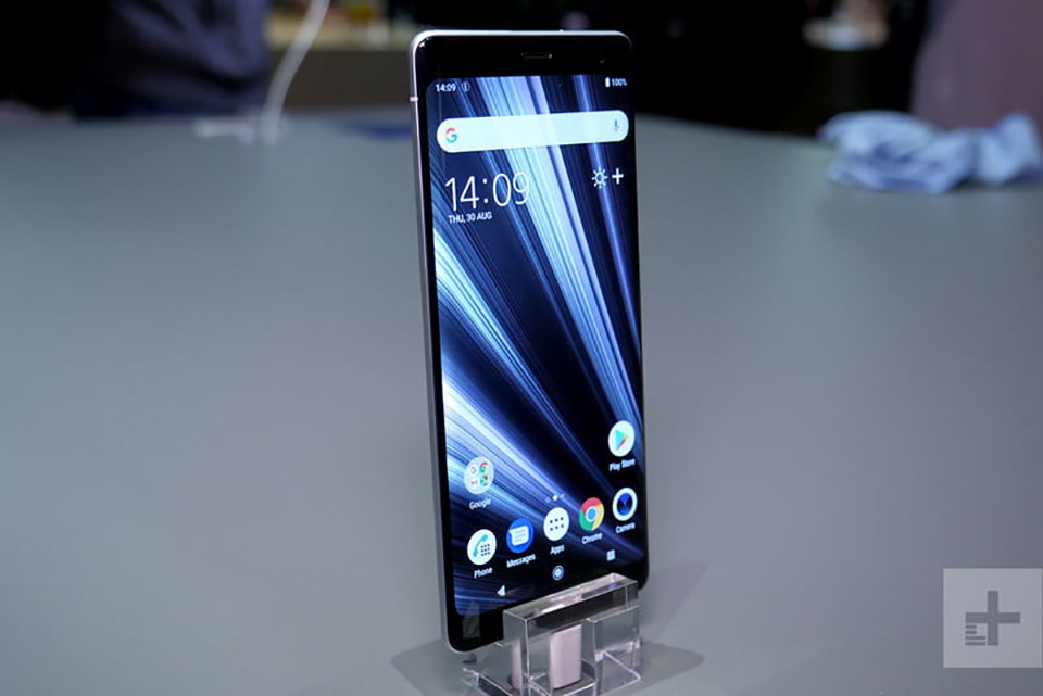 Trên tay và đánh giá Sony Xperia XZ3 (ảnh 3) Trên tay và đánh giá Sony Xperia XZ3 (ảnh 3)