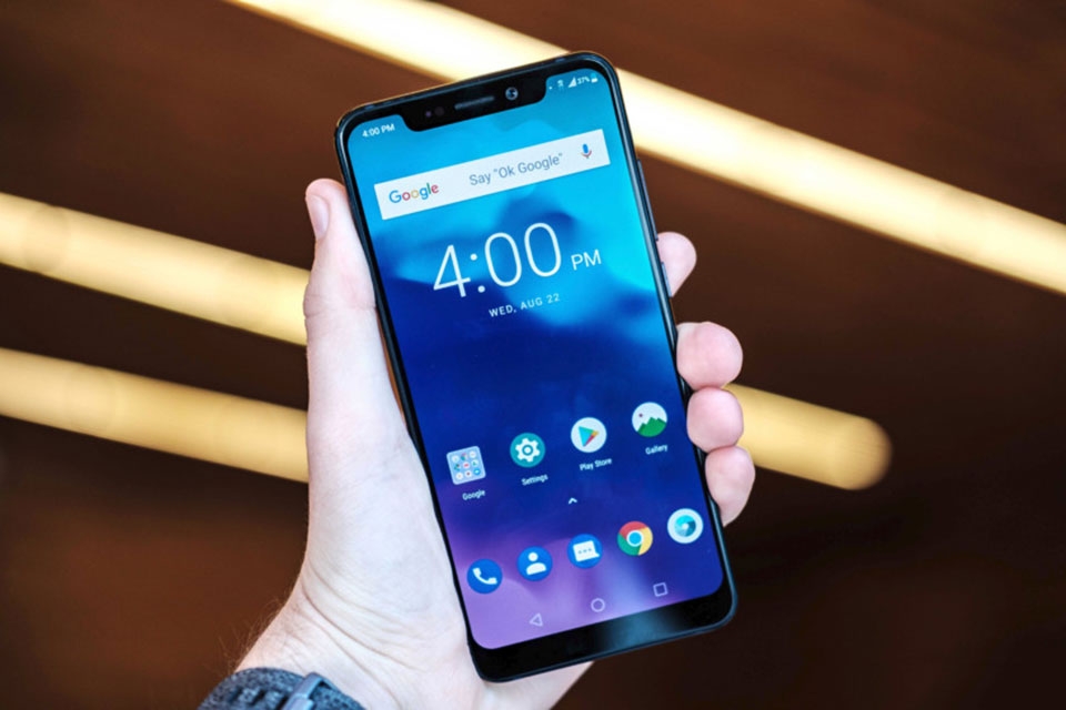 Trên tay ZTE Axon 9 Pro