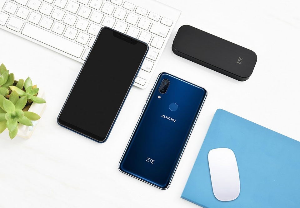 Trên tay ZTE Axon 9 Pro
