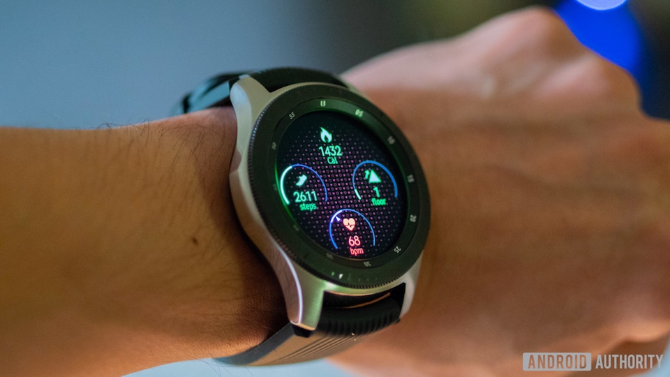 Galaxy Watch được trang bị bộ vi xử lý Exynos 9110.